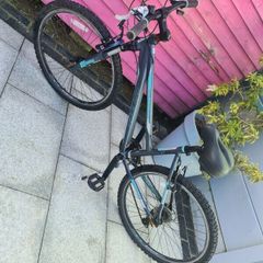 Girls bike