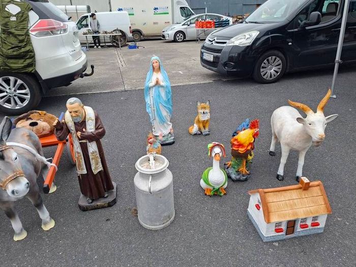 life Size Animals & Religious Statues.