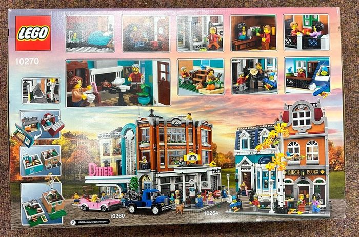 Lego Bookshop 10270