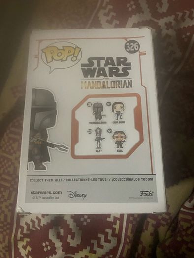 Star Wars: Funko pop The mandolorian with rifle
