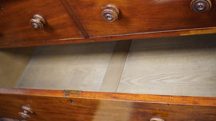 Victorian Mahogany Chest of Drawers