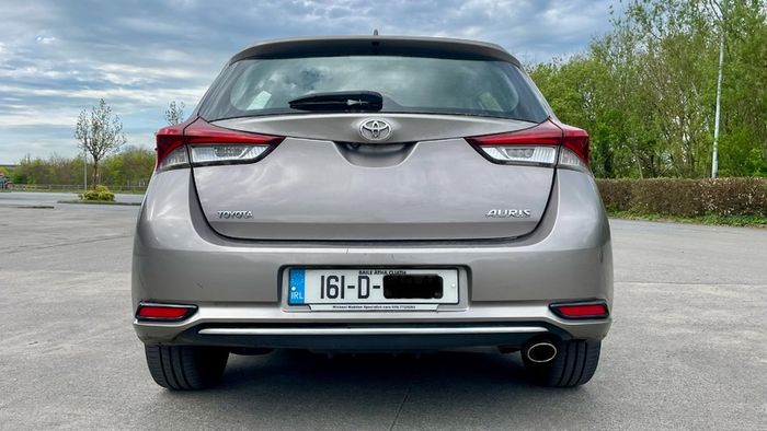 2016 Toyota Auris