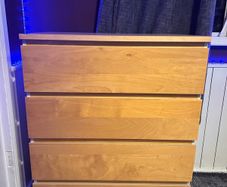 Chest of drawers