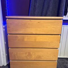 Chest of drawers
