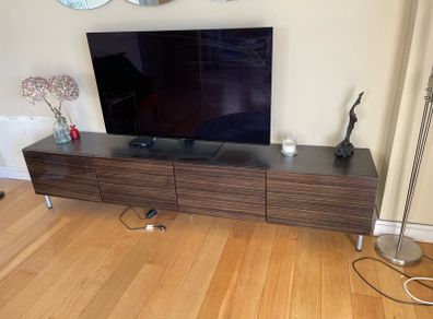 TV unit