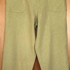 Size 12. Green Linen Mix 3/4 Lengths by Mystify