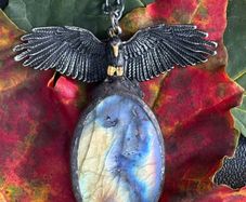 Powerful High Quality Spectoralite Labradorite Crystal And Raven Soldered Amulet Talisman Chain