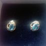 9ct gold topaz stud earrings Image 3