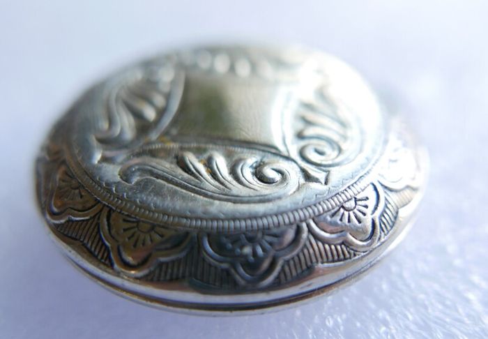 Vintage Photo Locket Pendant