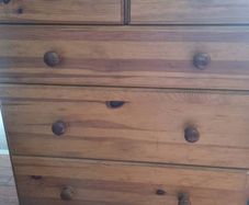 Chest of drawers
