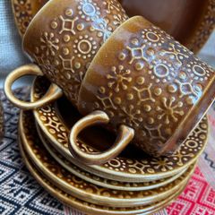 MCM Brown Celtic Ceramics Connemara set