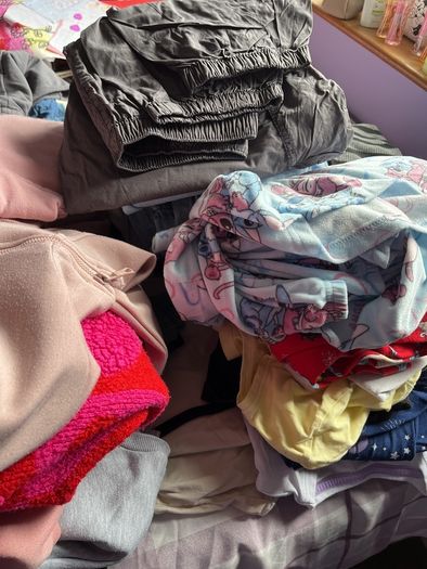 Girls clothes