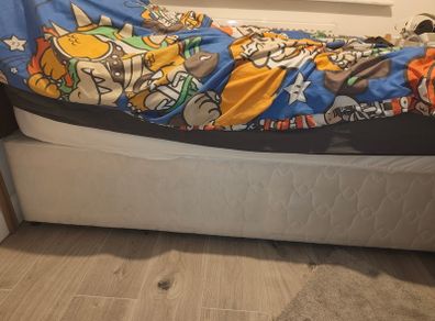 Free standing single bed base