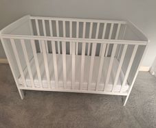 baby cot