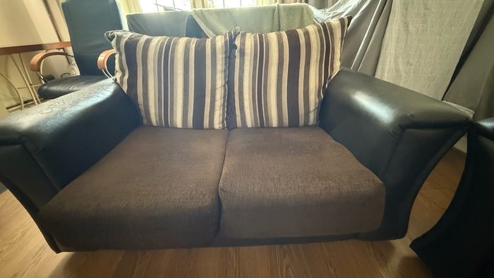 Sofa 3&2