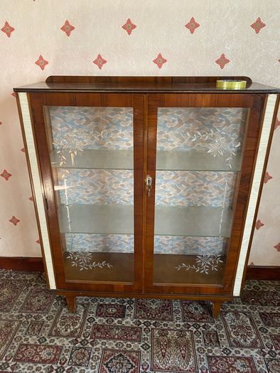 Display Cabinet