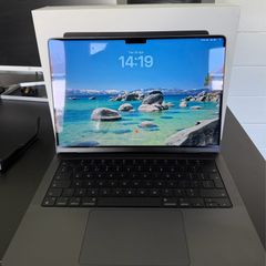 MacBook Pro 14" M3 Pro | 18GB RAM | 512GB | BRAND NEW Case, Keyboard & Battery (1 Cycle)