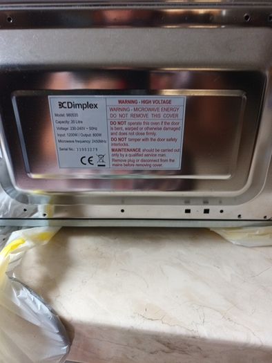 Dimplex Silver  Freestanding Microwave  Oven - Model   980353 - 20 Li