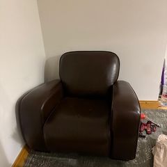 2 arm chairs and 3 seater couch