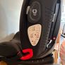 Car seat Image 6