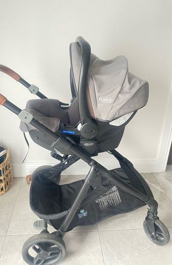 Graco travel System