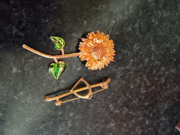 Vintage style brooches
