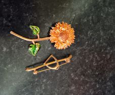 Vintage style brooches