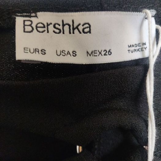 Brand new Flare cut out trousers , BERSHKA, SOZE S