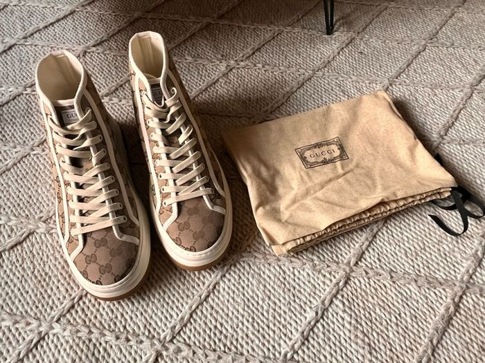 Gucci Men GG High-Top Sneakers. Authentic UK 9.5