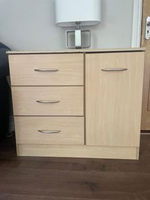 Sideboard/Cabinet BARGAIN! Excellent Condition
