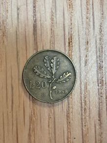 Italy 20 lire coin