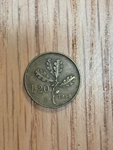 Italy 20 lire coin