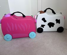 Kids suitcase