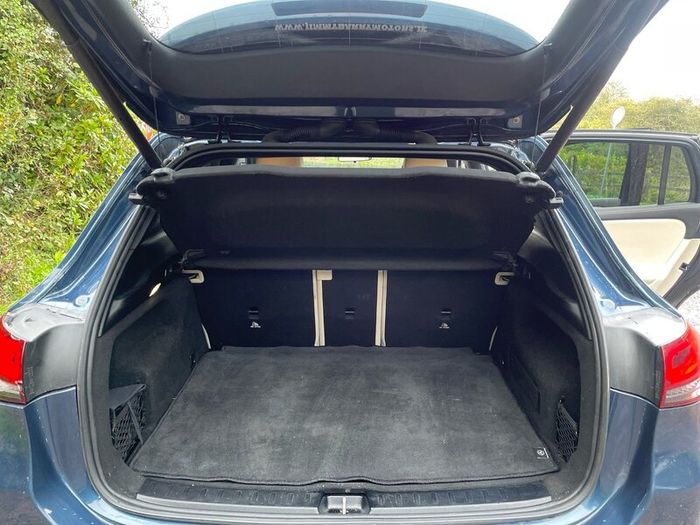 Mercedes-Benz GLA 180d