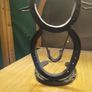 horse shoe bottle holder Image 3