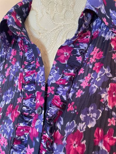 Debenhams blouse size 16 New without tags