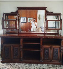 Mahogany sideboard with gold inlay