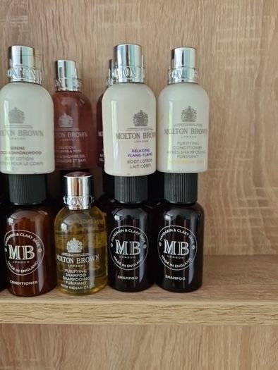Molton Brown mid sized bottles 50ml each. 4 bottles for 10e