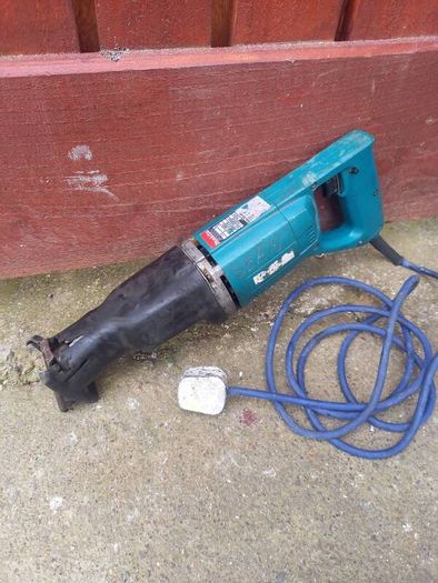 Makita Reciprocating Saw
