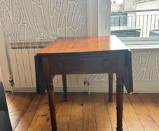 Antique Victorian drop-leaf table