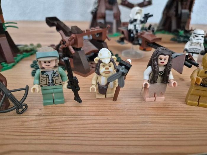 Lego Star Wars UCS 10236 Ewok Village