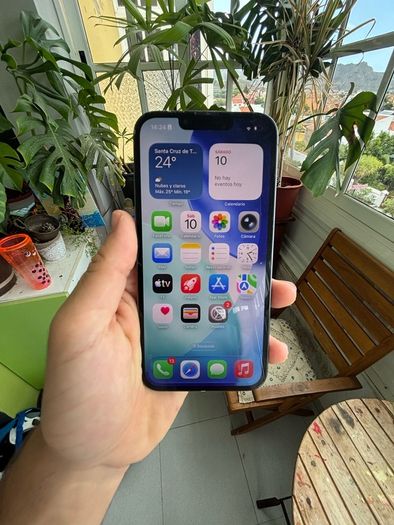 iPhone 13 Pro 100% Battery