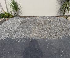 Pebble, around 3 tones