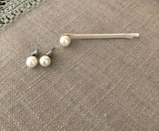 Earrings and hair clip set Pearl