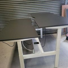 XL Dual Sit Stand Electric Desks. Mint Condition