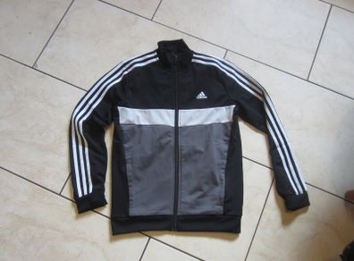 Adidas    Age 11-12