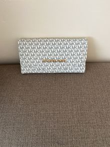 mk purse