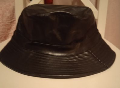 Faux leather unisex bucket hat
