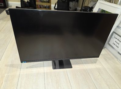Samsung Viewfinity S7 32 inch UHD Monitor