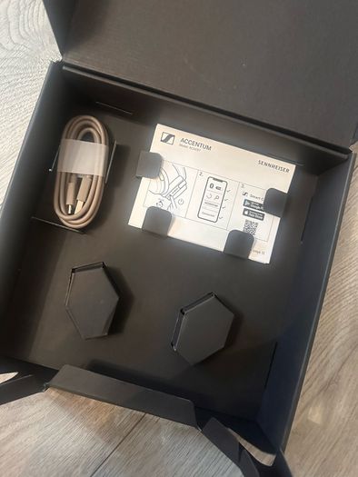 Sennheiser Accentum Haedphones White